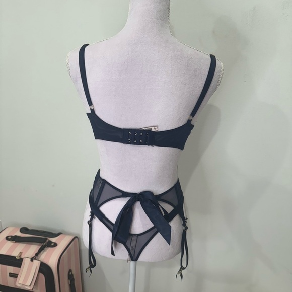 Victorias Secret jewel embroidery lingerie set πβ¨π - Picture 4 of 5